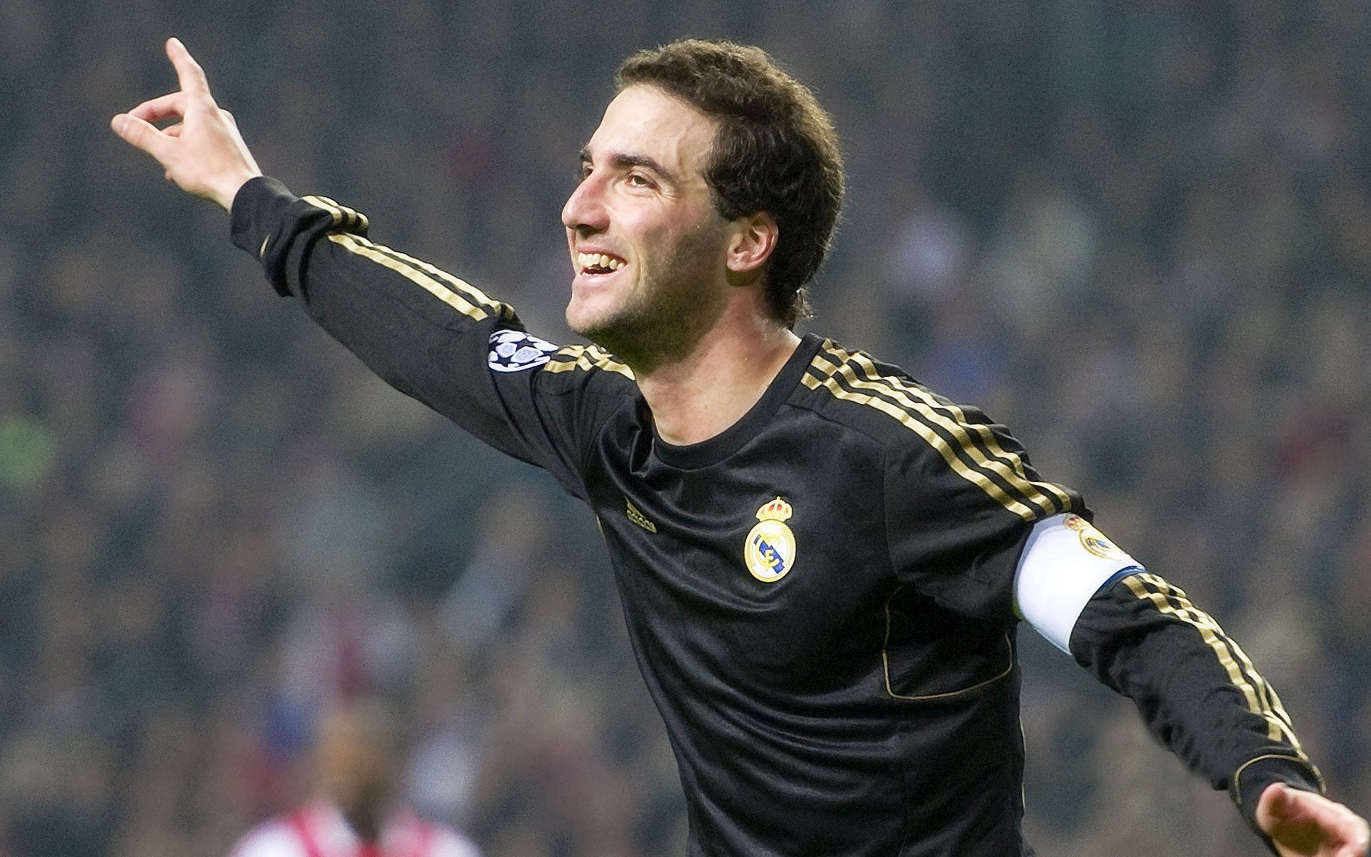 欧洲杯裁判技术支持系统得到升级并首次应用，欧洲杯决赛裁判选派