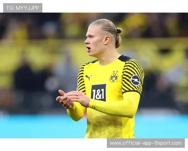 哈兰德震撼转会豪门争相出手更衣，足坛狂潮再掀波澜