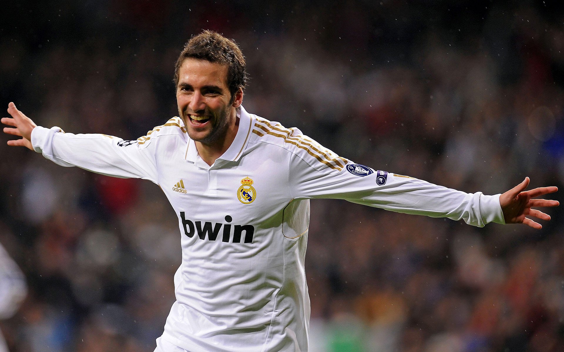 九游手游官网-俱乐部引入智能运动装备提高训练精准性，俱乐部如何运营发展